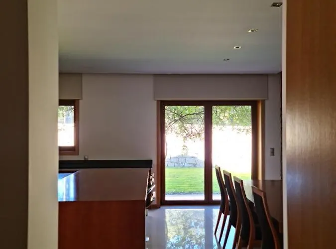 Casa De Ryvyo * Penafiel