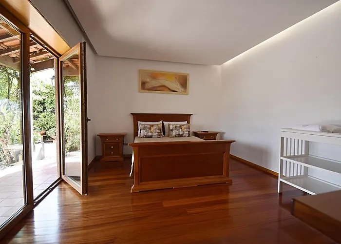 Casa De Ryvyo * Penafiel